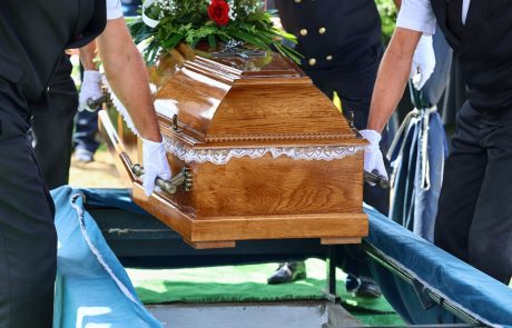 מבחן של 5 שניות עשוי לרמוז על סיכון למוות מוקדם: התנועה הפשוטה שחושפת המון על הבריאות שלכם