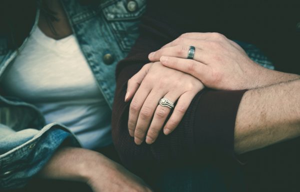 זוגות גרושים חושפים: 21 דברים שאם היו עושים אותם הם עדיין היו נשואים