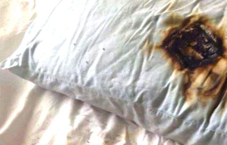 הילדה הזו הניחה את הטלפון שלה מתחת לכרית ונרדמה. אחרי מה שקרה לה, לעולם לא ארדם שוב