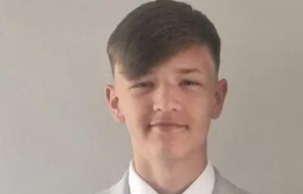 אמרו לנער בן 16 שאלו ‘רק כאבי גדילה’, אך הוא נפטר יום אחד בלבד לאחר שקיבל את האבחנה האמיתית